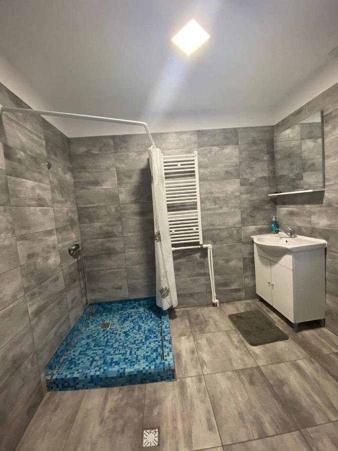 Casa Rool Hotel Turda Bagian luar foto