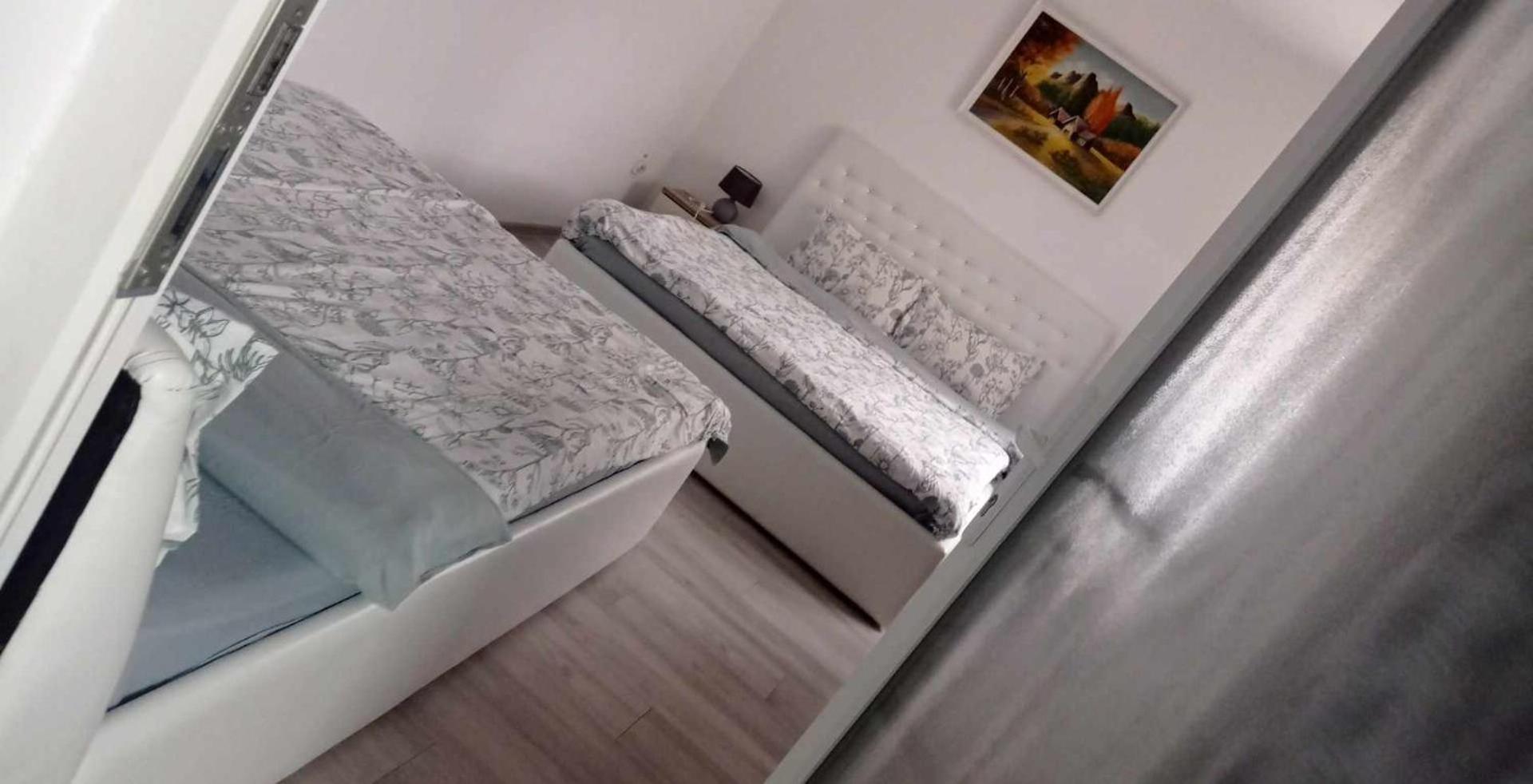 Casa Rool Hotel Turda Ruang foto